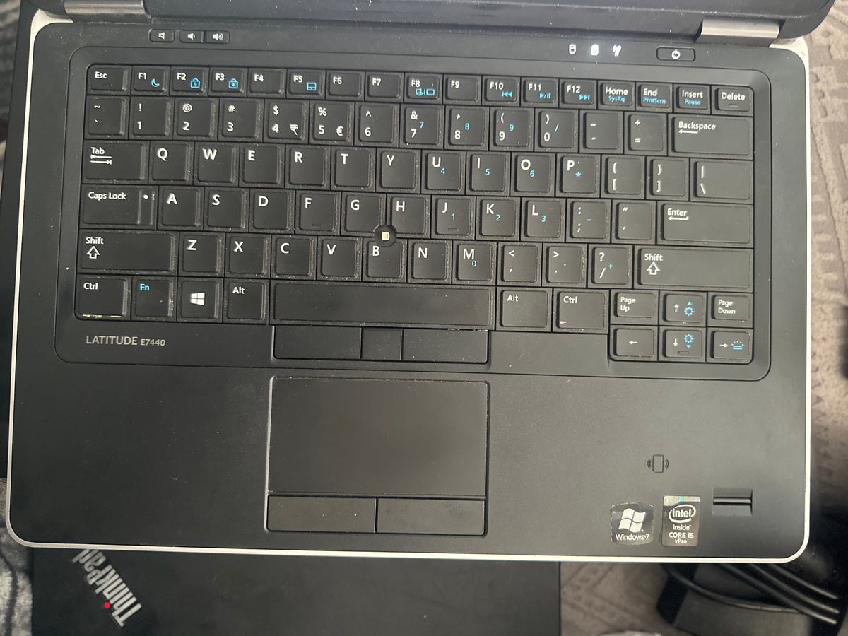 REFURBISHED - DELL LATITUDE E7440 14" | Intel Core i5-4310U @ 2.60GHz | 8GB DDR3 RAM | 128GB SSD | 14.0" UHD Display | Windows 11 Pro | Microsoft Office 2024 & Teams | Grade D