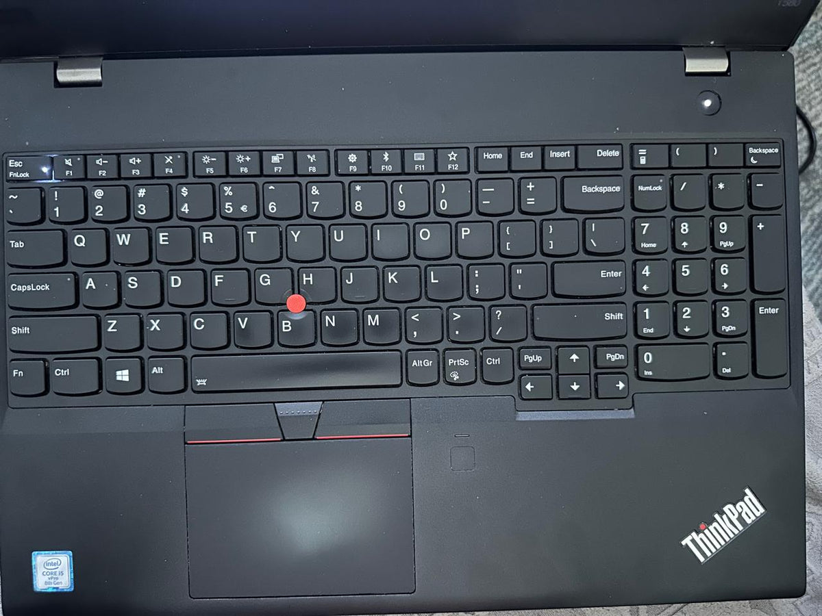 Lenovo Thinkpad T580 15.6" Slim (i5-8th Gen)| Intel Core i5-8250U | 8GB DDR4 RAM | 256GB SSD | 15.6" UHD Display | Windows 11 Pro | Microsoft Office 2024 & Teams | Grade C Refurbished